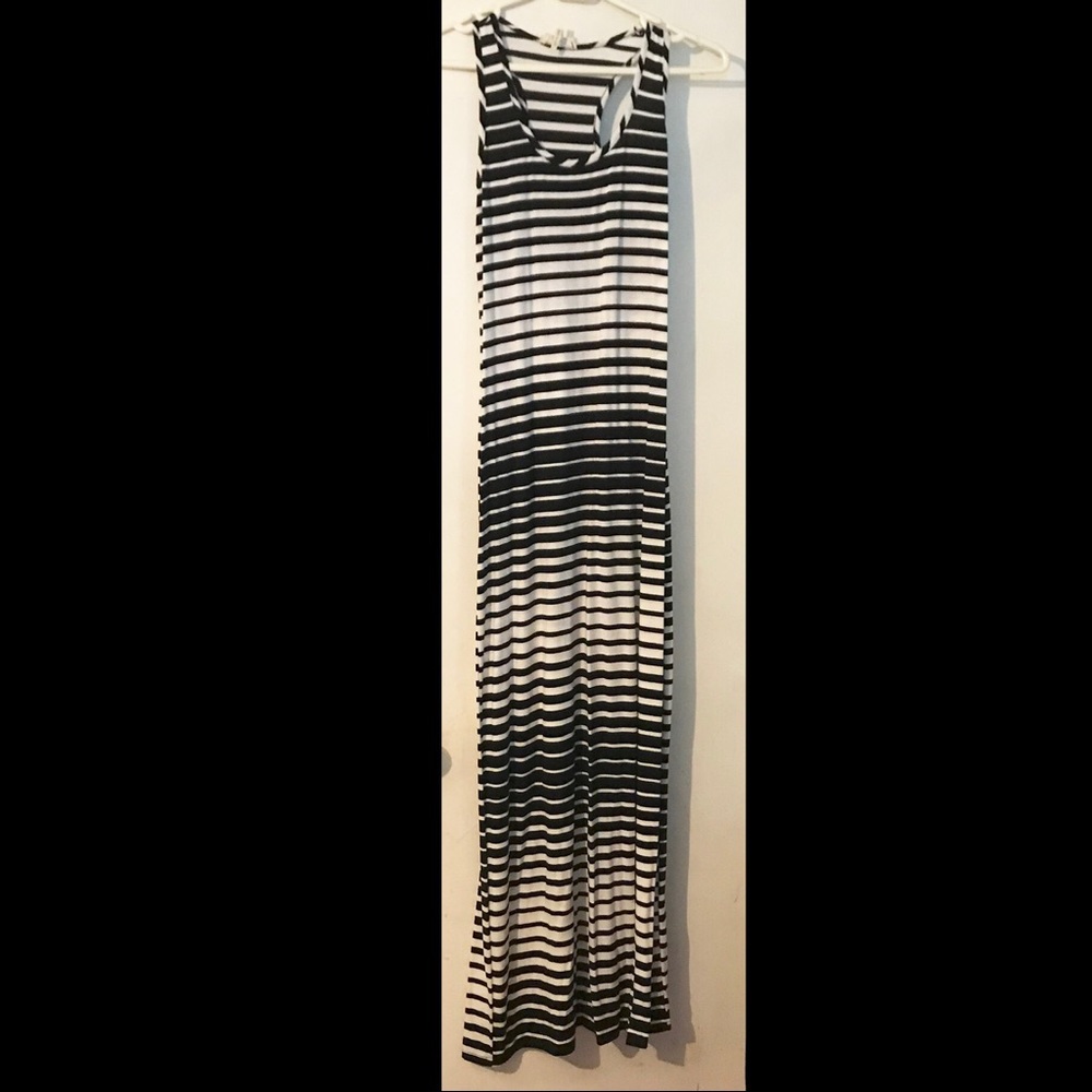 👗Kirra Maxi Dress
